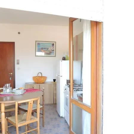 아파트 Bright Flat With Balcony In - Beahost 비비오네