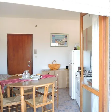 Bright Flat With Balcony In - Beahost *