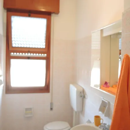 Apartamento Bright Flat With Balcony In - Beahost *